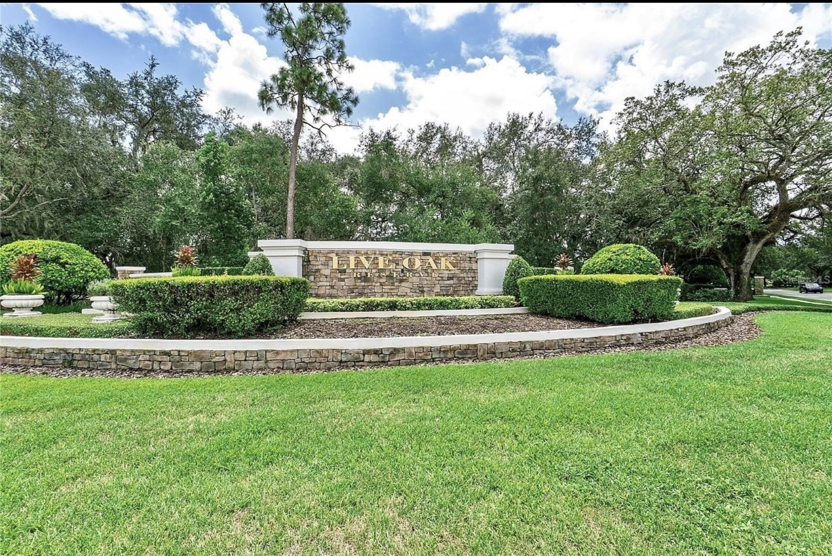 Live Oak Reserve community entrance